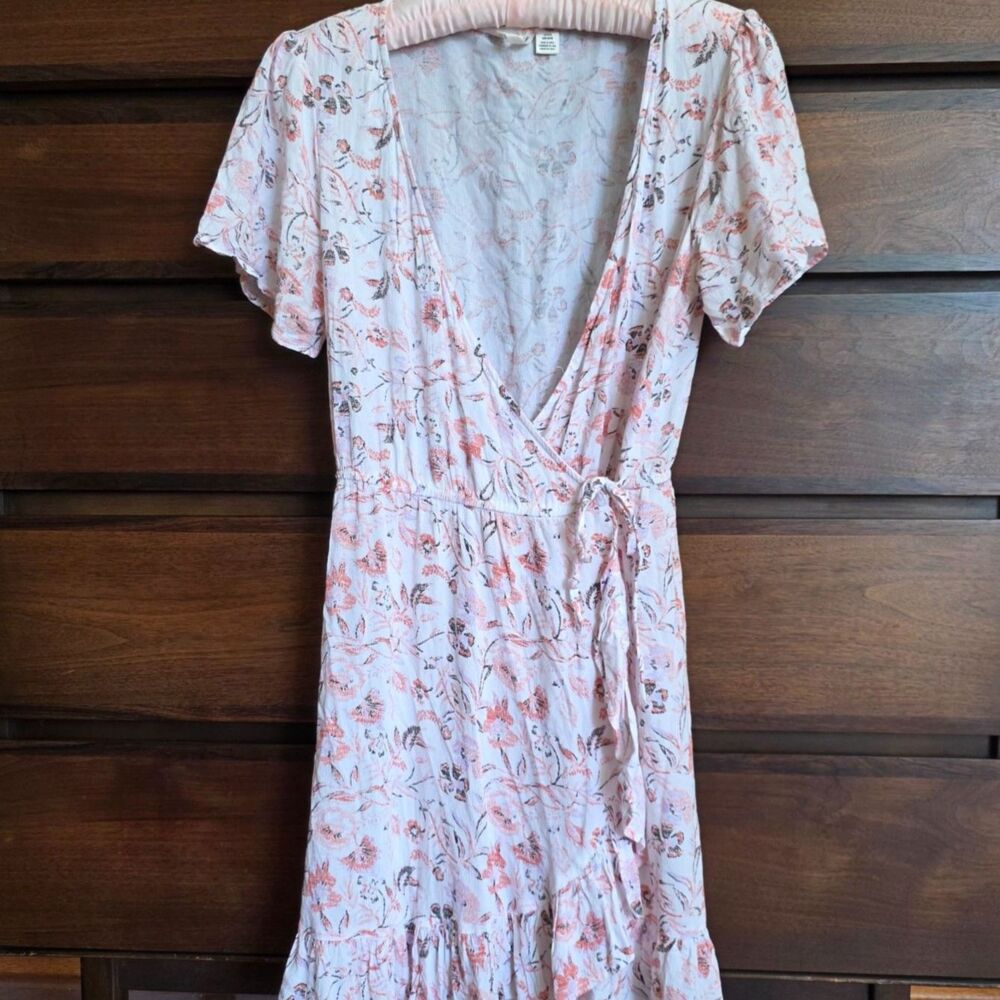 Roxy Wrap Dress Mini Cream & Pink Floral V-Neck Boho Ruffle Coquette Cottage M